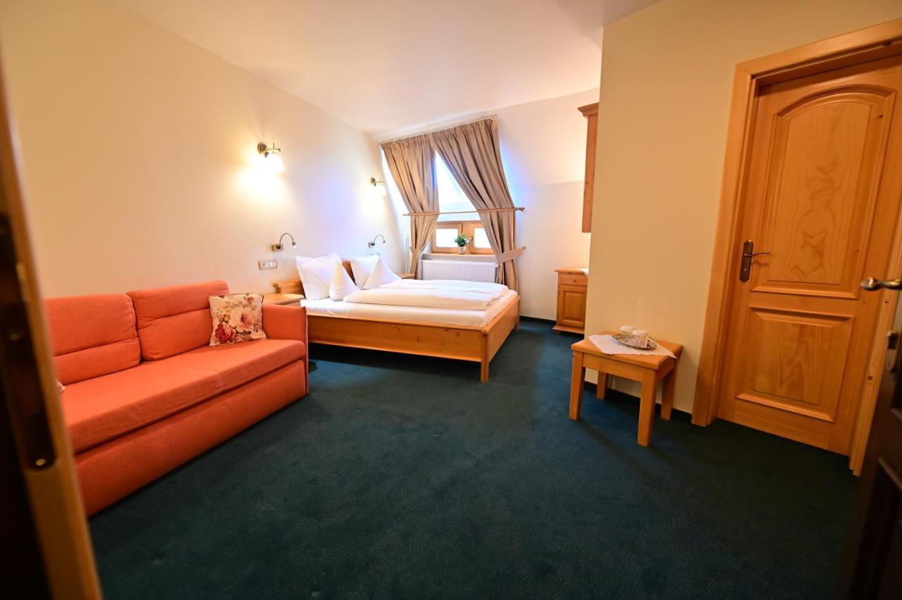 Natura Family Resort Авриг Экстерьер фото