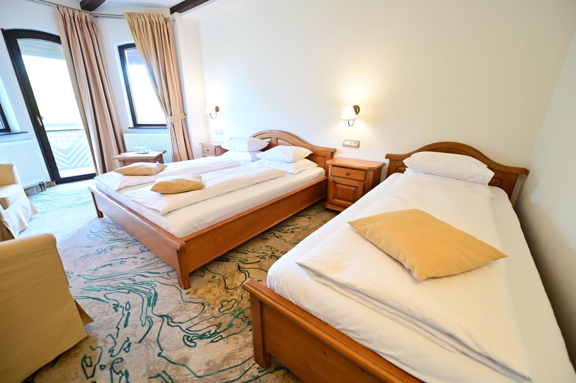 Natura Family Resort Авриг Экстерьер фото